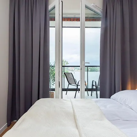 Apartment Apartly- River View Bulwar No27, Free Parking Szczecin